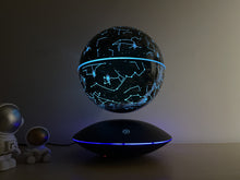Lade das Bild in den Galerie-Viewer, Flowlow - Galaxy 360° Sternenlichtlampe