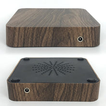 Lade das Bild in den Galerie-Viewer, Kosmos-lampe med valnøddetræ-look base - Elegante valnøddetræs detaljer tilføjer en sofistikeret touc