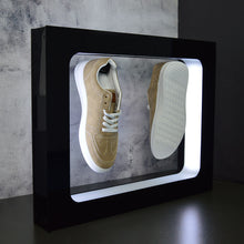 Lade das Bild in den Galerie-Viewer, Sko stand